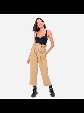 Urban Outfitters Kahki paperbag trousers With Adjustable Waist Size S